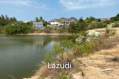 Beautiful Lake Frontage 1 Rai Plot
