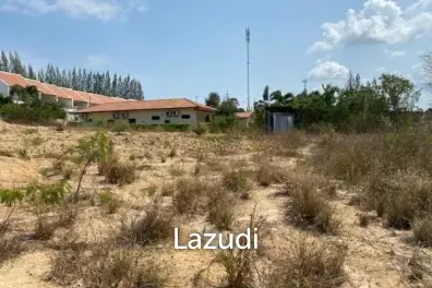 Beautiful Lake Frontage 1 Rai Plot
