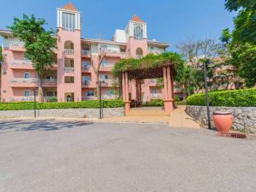 SPRINGFIELD : Great value sea view condo
