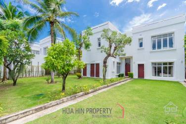 BLUE LAGOON : Luxurious 2 Storey Modern Villa Close To The Beach