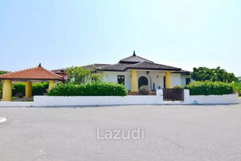 HUNSA RESIDENCES : Beautiful 4 Bed Pool Villa