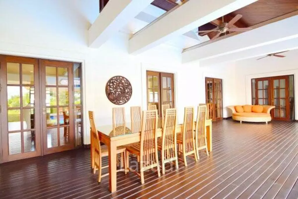 HUNSA RESIDENCES : Beautiful 4 Bed Pool Villa