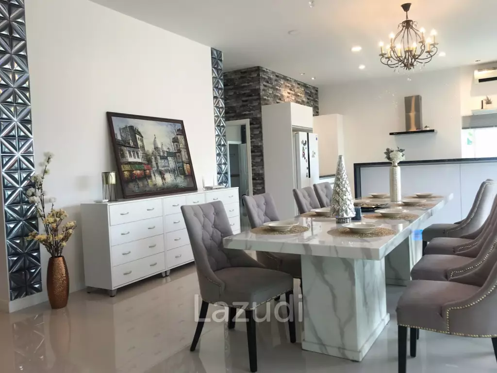 Pool villa for sale in Huay Yai