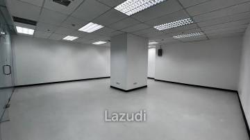 Office For Rent At Ploenchit Center