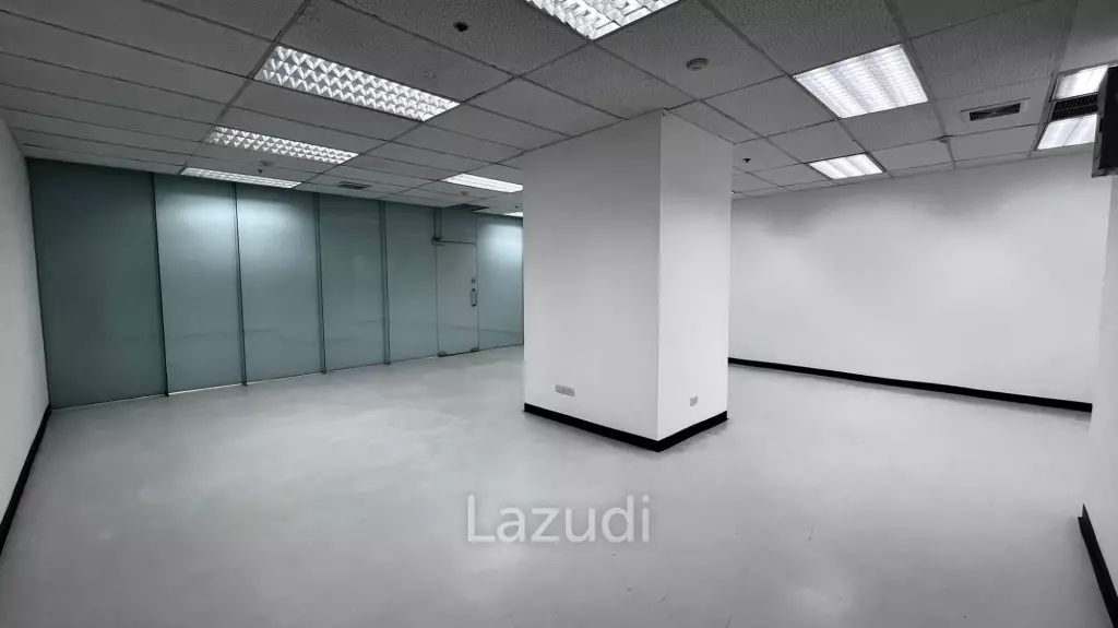 Office For Rent At Ploenchit Center