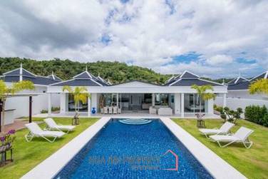 FALCON HILL : Modern 4 Bedroom Pool Villa