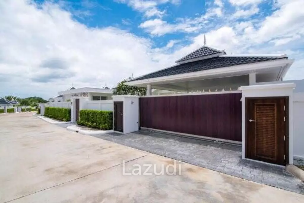 FALCON HILL : Modern 4 Bedroom Pool Villa