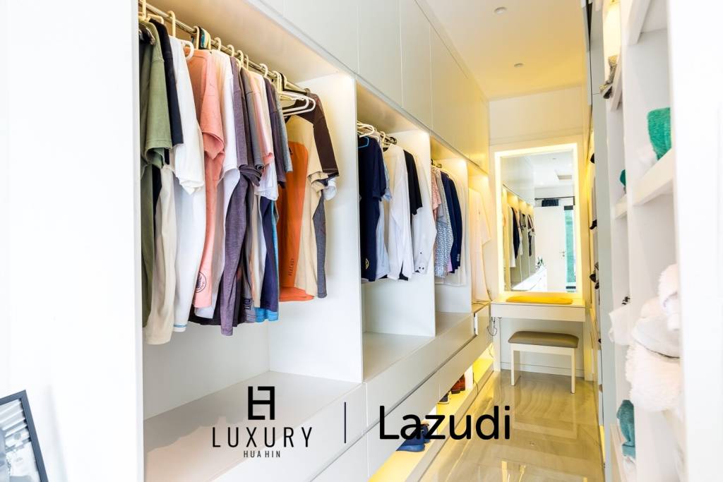 1,136 ตร.ม 4 เตียง 4 อาบน้ำ วิลล่า For ขาย