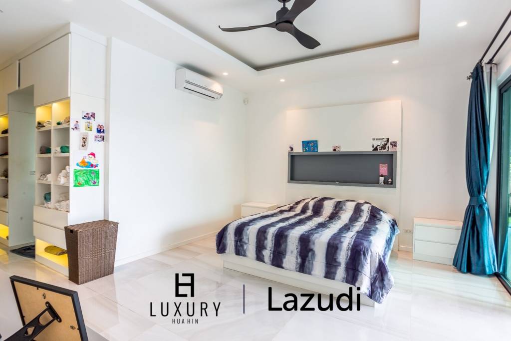 1,136 ตร.ม 4 เตียง 4 อาบน้ำ วิลล่า For ขาย