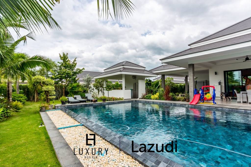 1,136 ตร.ม 4 เตียง 4 อาบน้ำ วิลล่า For ขาย