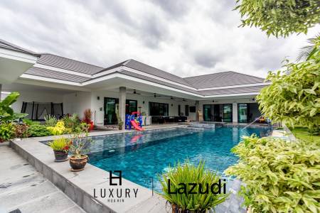 1,136 ตร.ม 4 เตียง 4 อาบน้ำ วิลล่า For ขาย