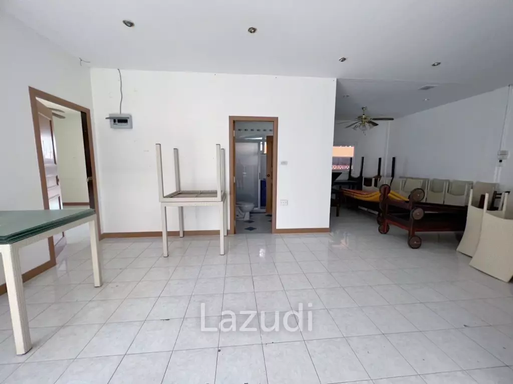 Village for sale in the heart of Pratamnak