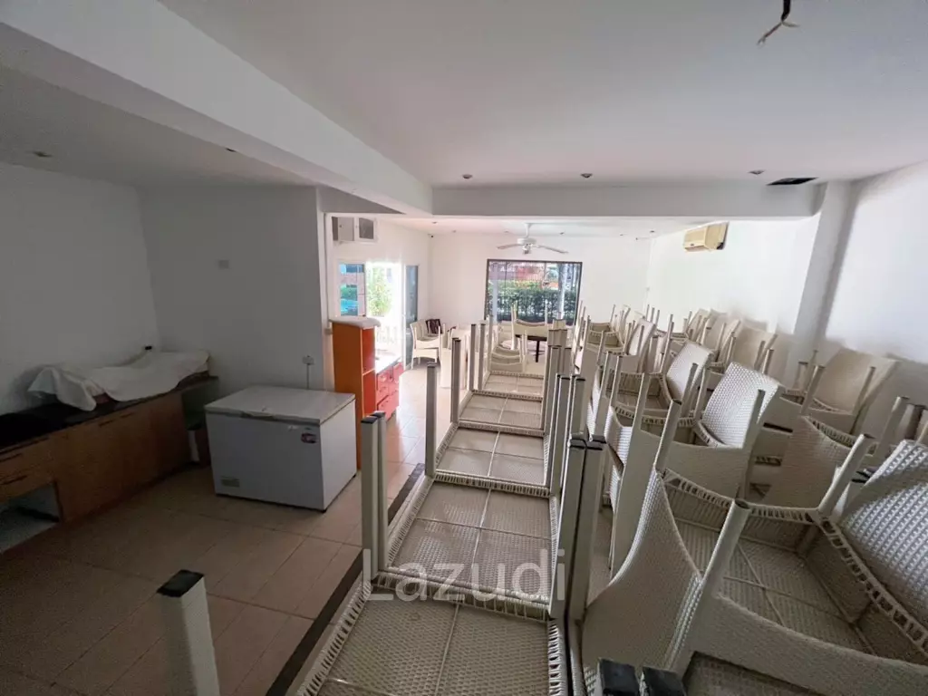 Village for sale in the heart of Pratamnak
