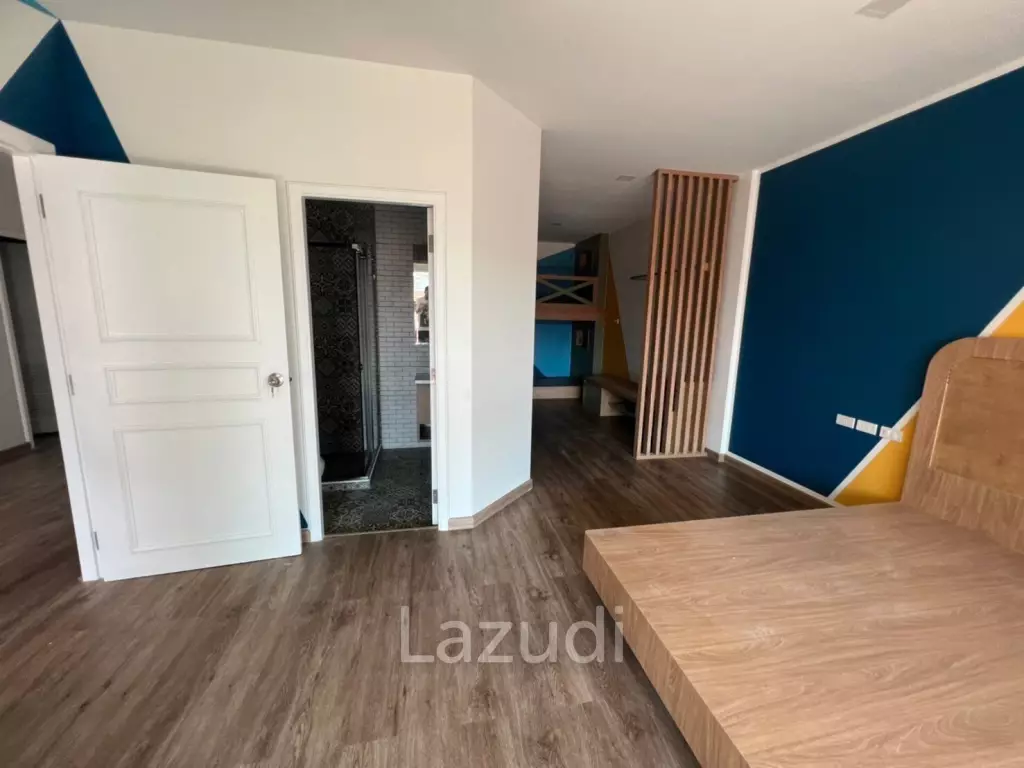 Village for sale in the heart of Pratamnak