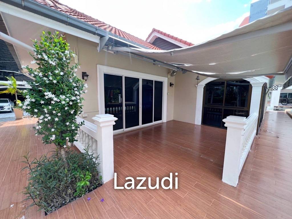 Village for sale in the heart of Pratamnak