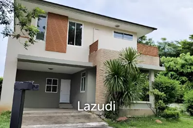 3 Bed 3 Bath 220 SQ.M Nusasiri Rama 9 - Wongwaen