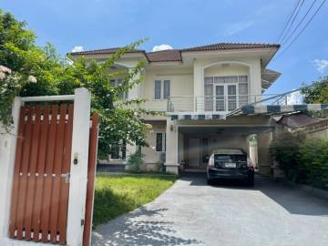 3 Bed 4 Bath House For Rent