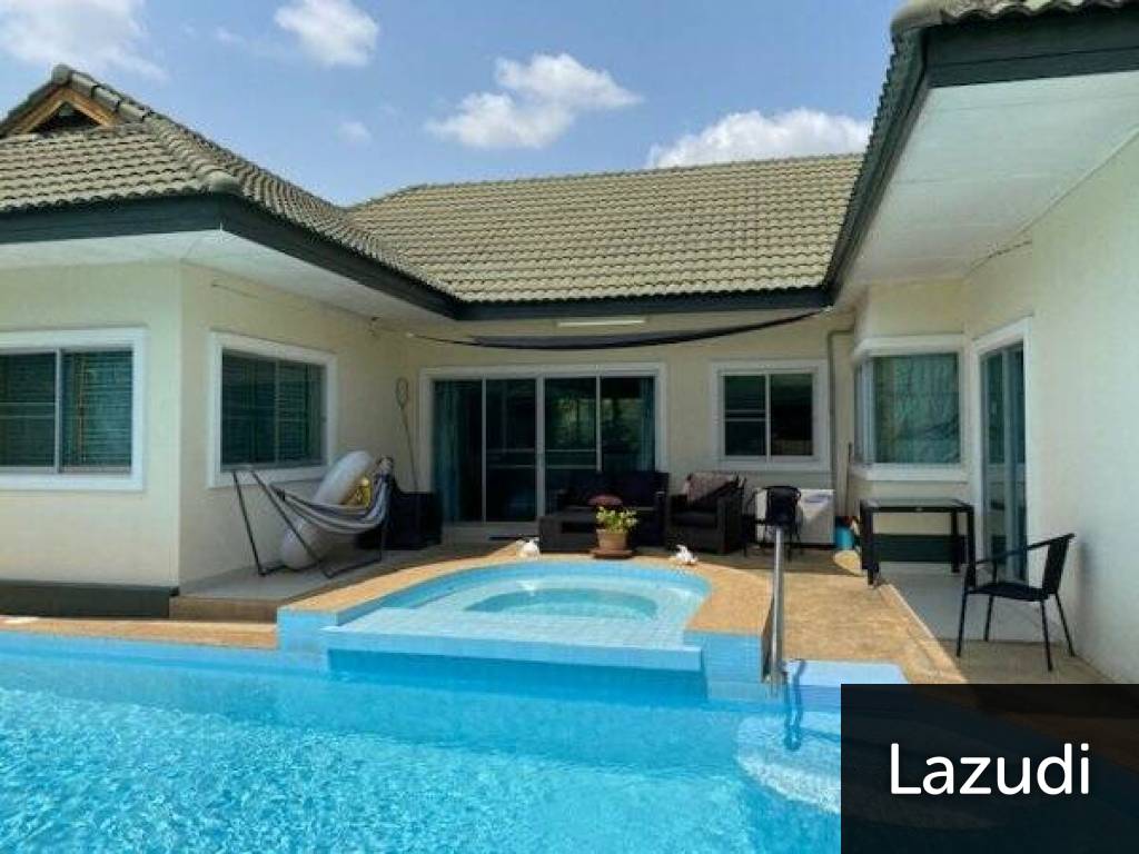 ROYAL LAKE: Good Value 3 Bed Pool Villa near to the Royal Lake