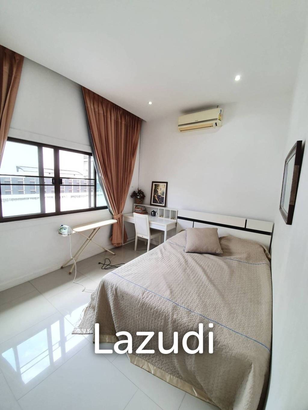 House for Sale in Soi Siam Place Village
