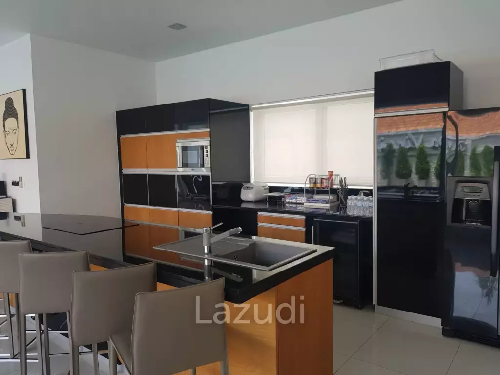 Pool Villa for Sale in Thepprasit Pattaya