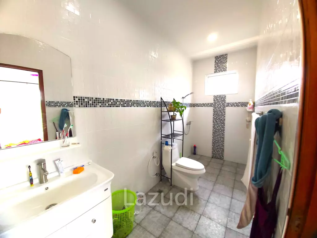 4 Bedroom 4 Bathroom Pool Villa With Separate 1 Bedroom Self Contained Guest House