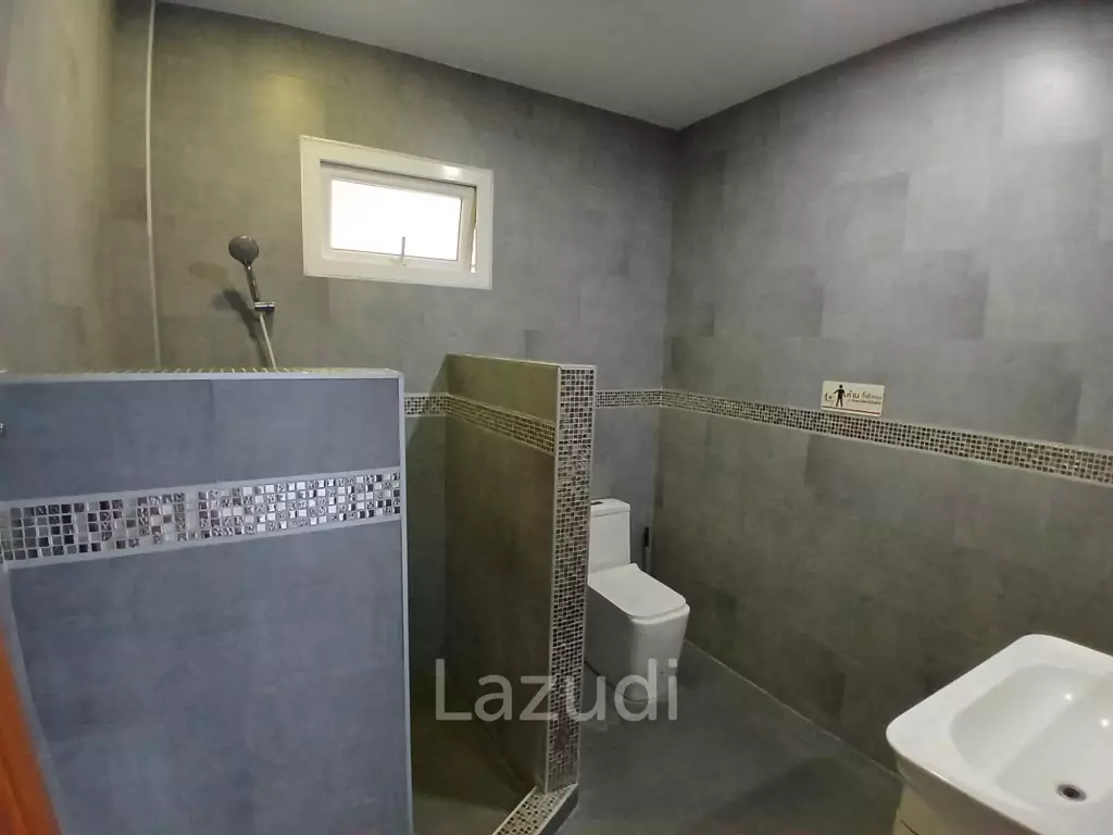 5 Bedroom Pool Villa For Sale Near Phoenix Golf Course