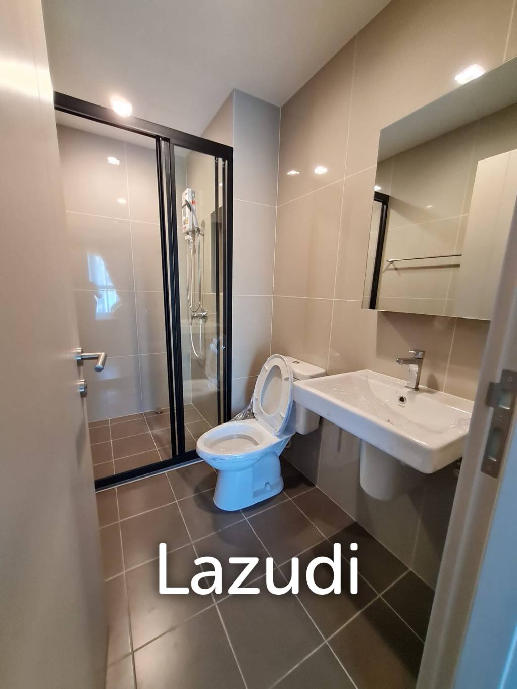 1 Bed 28 SQ.M THE BASE Phetchaburi-Thonglor