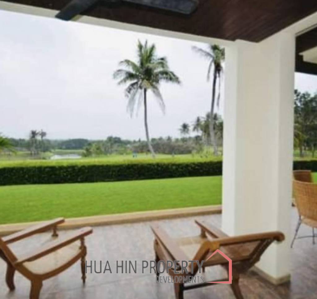 PALM HILLS  : 3 bed ground floor Condo fully Modernised.