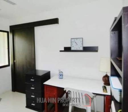 PALM HILLS  : 3 bed ground floor Condo fully Modernised.