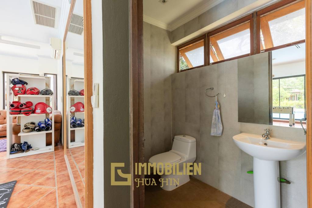 4,800 m² 5 Chambre 5 Salle de bain Villa Pour Louer