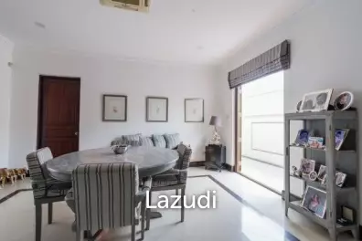 WATER GARDENS : Designer 4 Bed Pool Villa