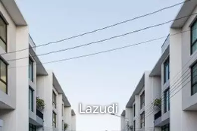 The Possible Premium: Private + Exclusive Townhome Project