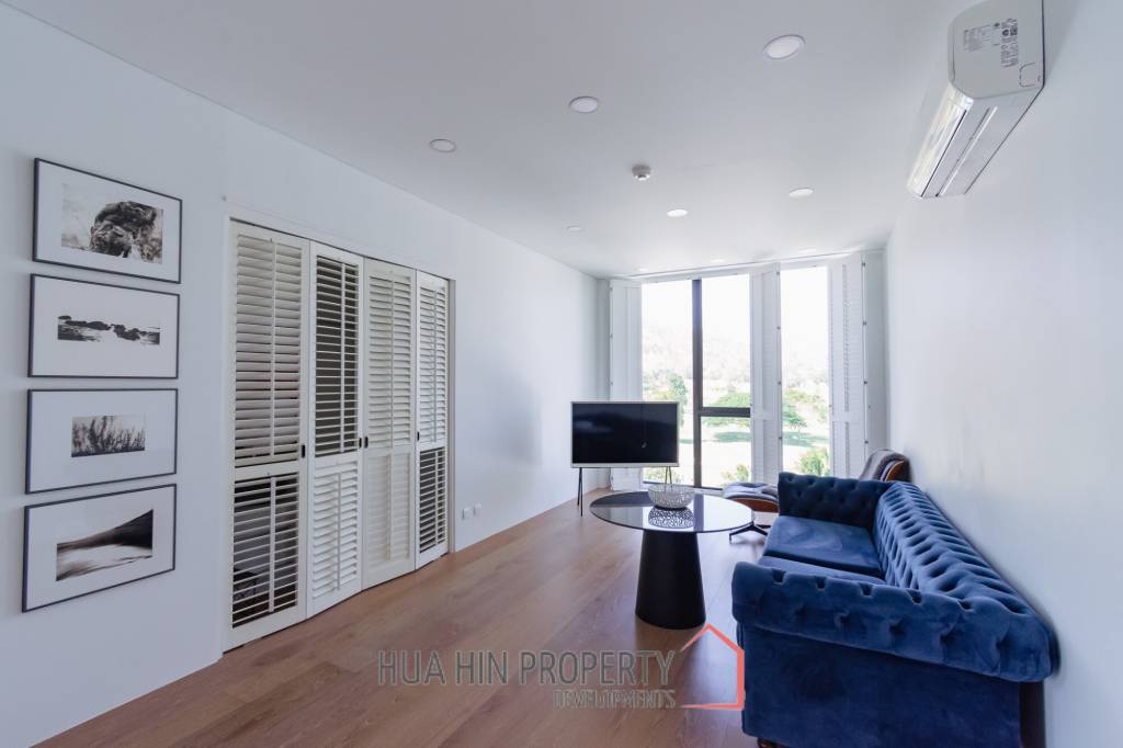 MODERN CONDO WITH STUNNING VIEWS IN BLACK MOUNTAIN GOLF COURSE