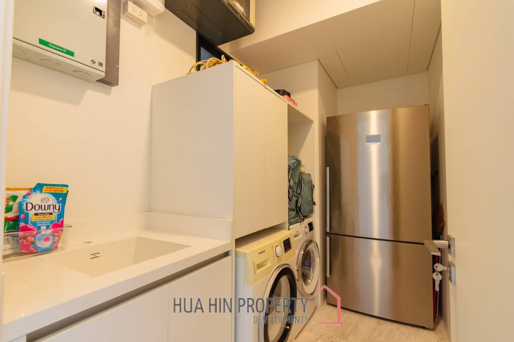 MODERN CONDO WITH STUNNING VIEWS IN BLACK MOUNTAIN GOLF COURSE