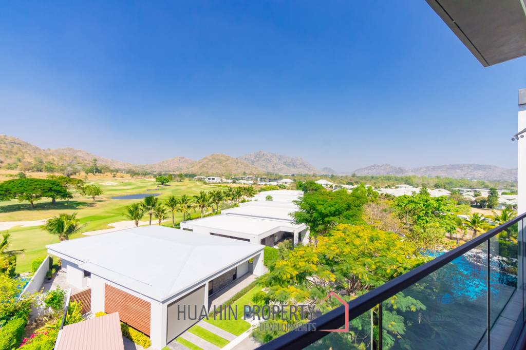 MODERN CONDO WITH STUNNING VIEWS IN BLACK MOUNTAIN GOLF COURSE