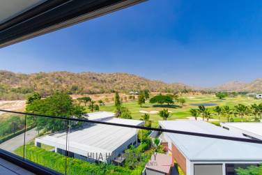 MODERN CONDO WITH STUNNING VIEWS IN BLACK MOUNTAIN GOLF COURSE