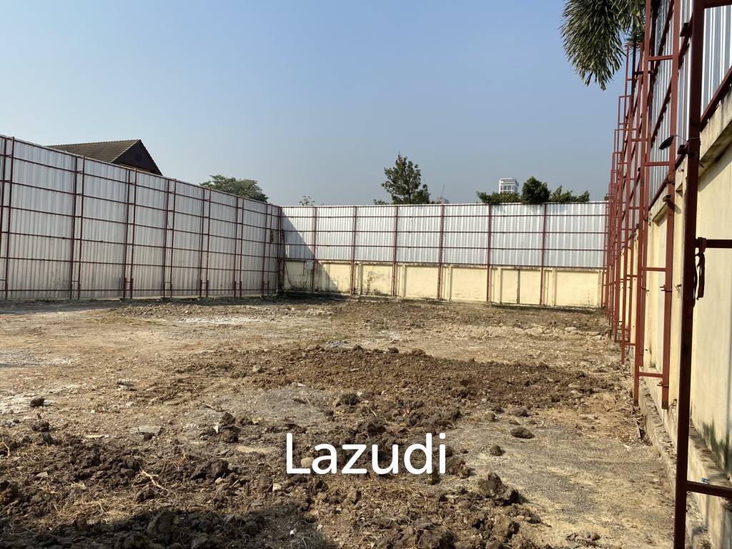 200 Sqw Land for Sale in Heart of Ekkamai