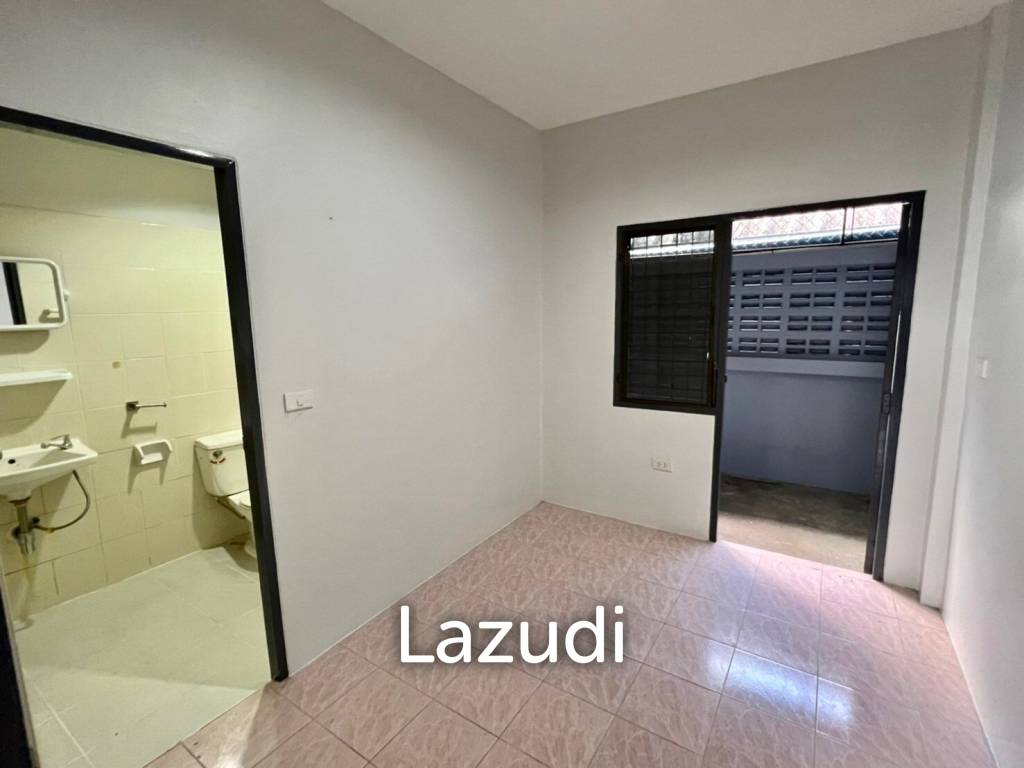 Apartment for Sale (20 rooms / 2 floor) in Chaiyapruek