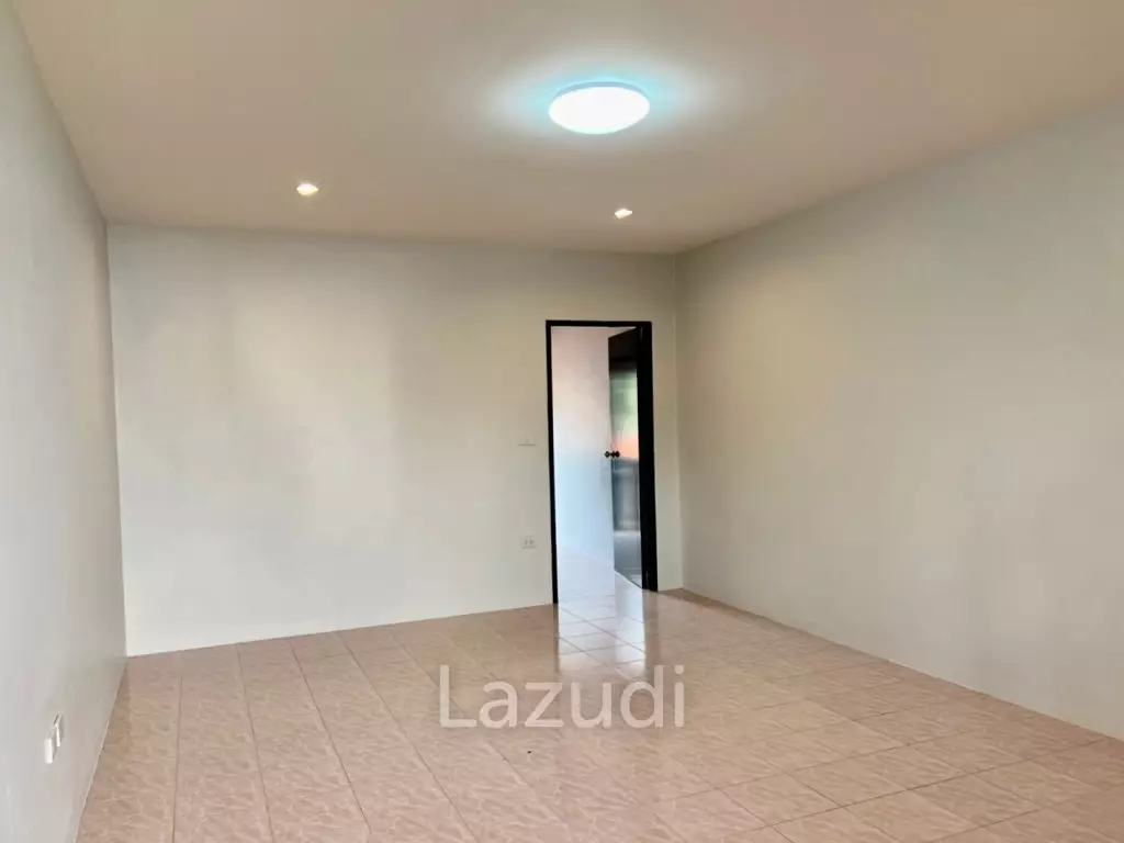 Apartment for Sale (20 rooms / 2 floor) in Chaiyapruek