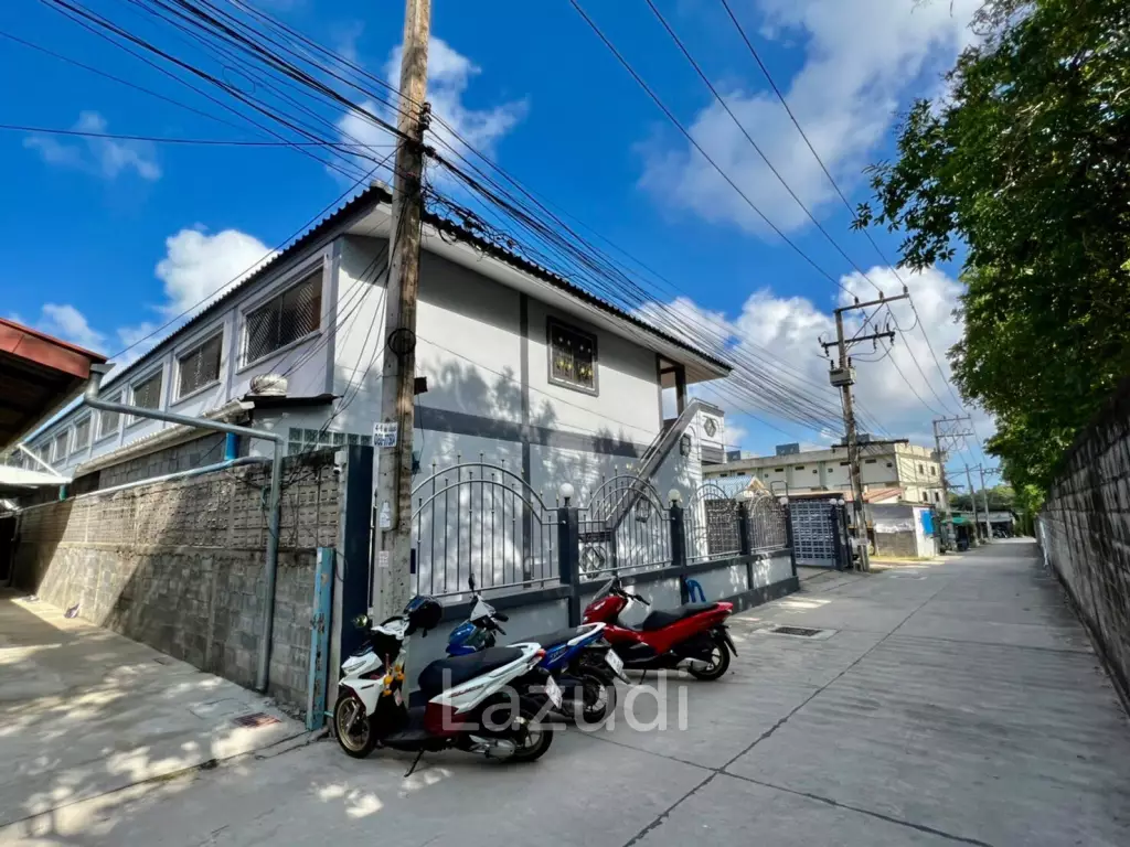 Apartment for Sale (20 rooms / 2 floor) in Chaiyapruek