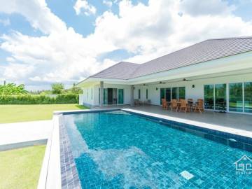 Brand New Luxury 3 Bed Pool Villa on large land plot.