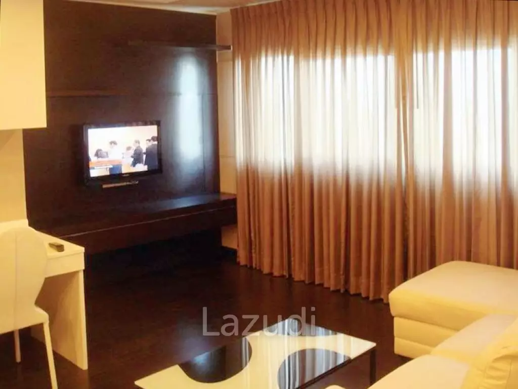 1 Bed 1 Bath 63 SQ.M Sathorn Gardens