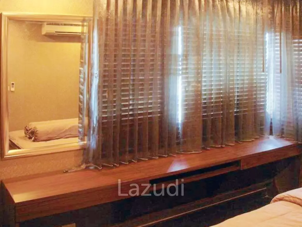 1 Bed 1 Bath 63 SQ.M Sathorn Gardens