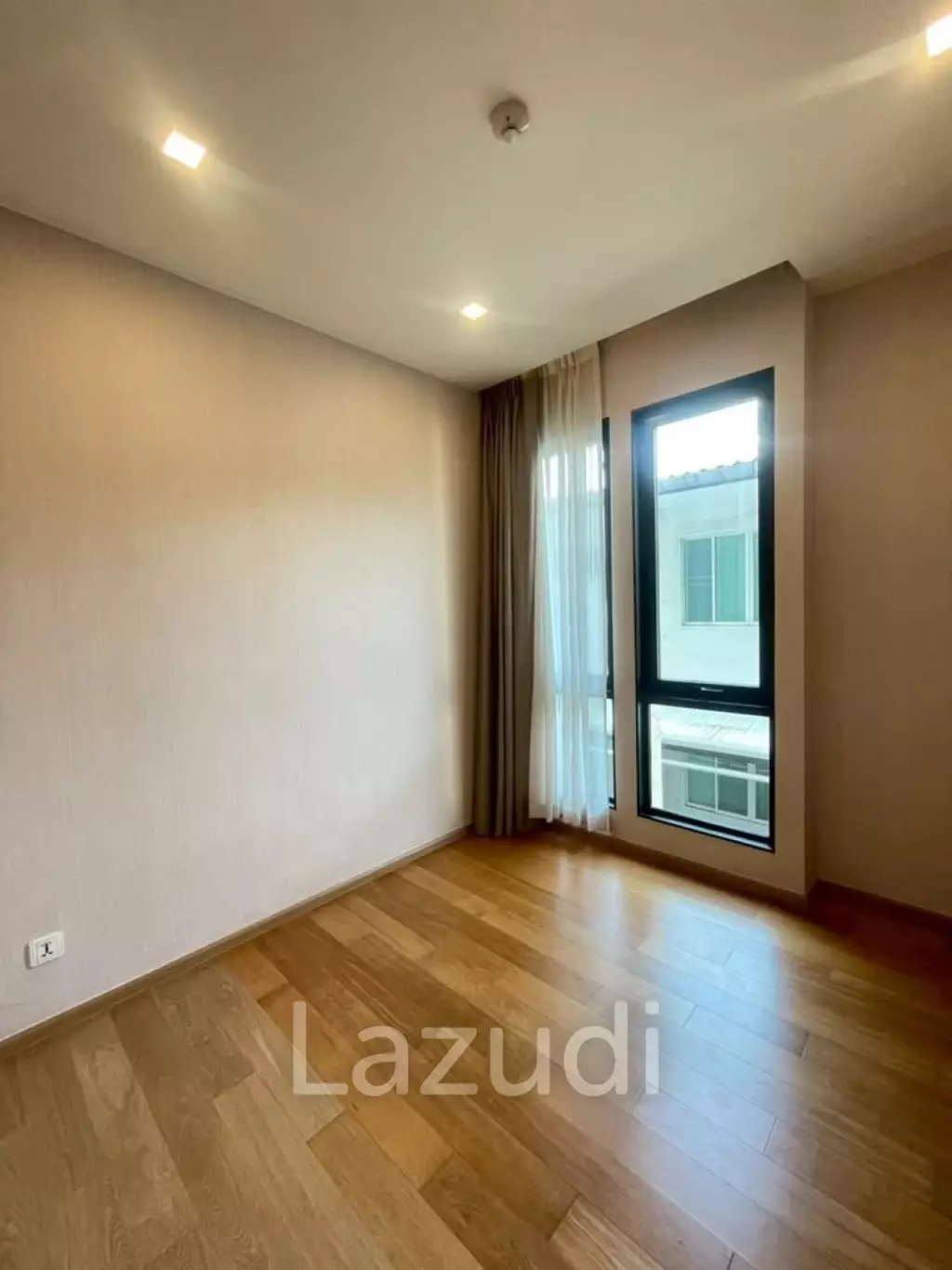 110 Sqm 3 Bed 3 Bath Condo For Rent