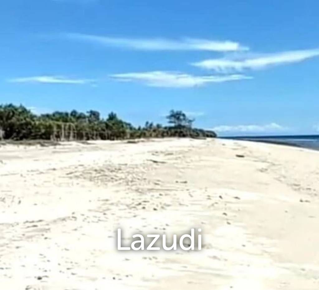 Beautiful Beachfront Land in Pantai Wera, Sumba