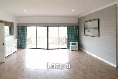 PALM HILL CONDO: Greart value 2 Bed condo