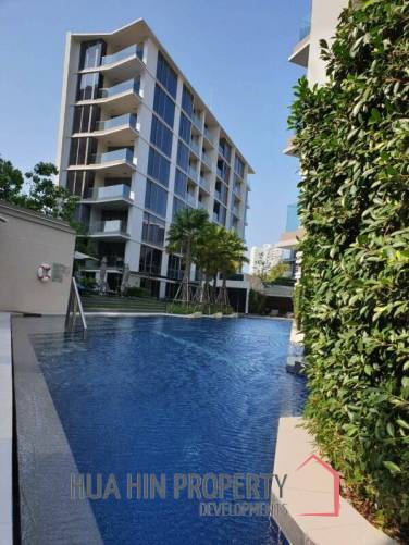 THE PINE CONDO : Great value 1 bed condo close to beach