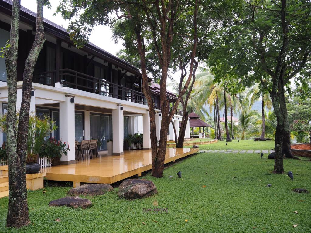 3 BEDROOM LUXURY VILLA - LAND + HOUSE