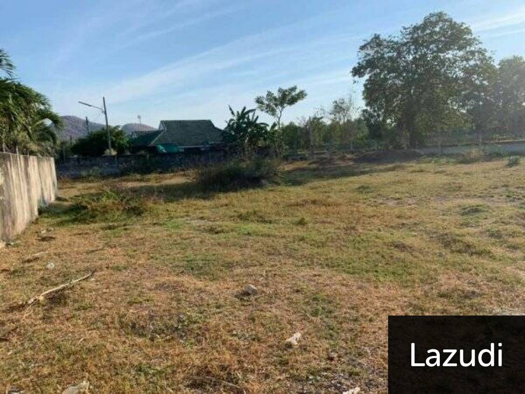 Land for sale in soi 102 close to beach and town