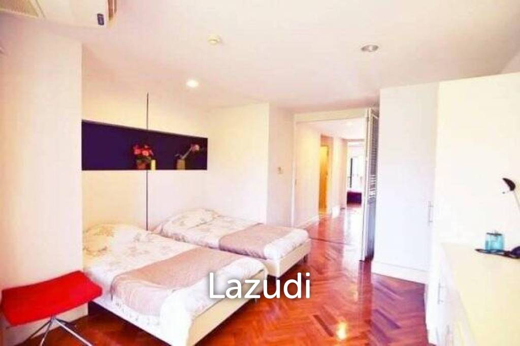 130 ตร.ม 2 เตียง 2 อาบน้ำ คอนโดมิเนียม For ขาย